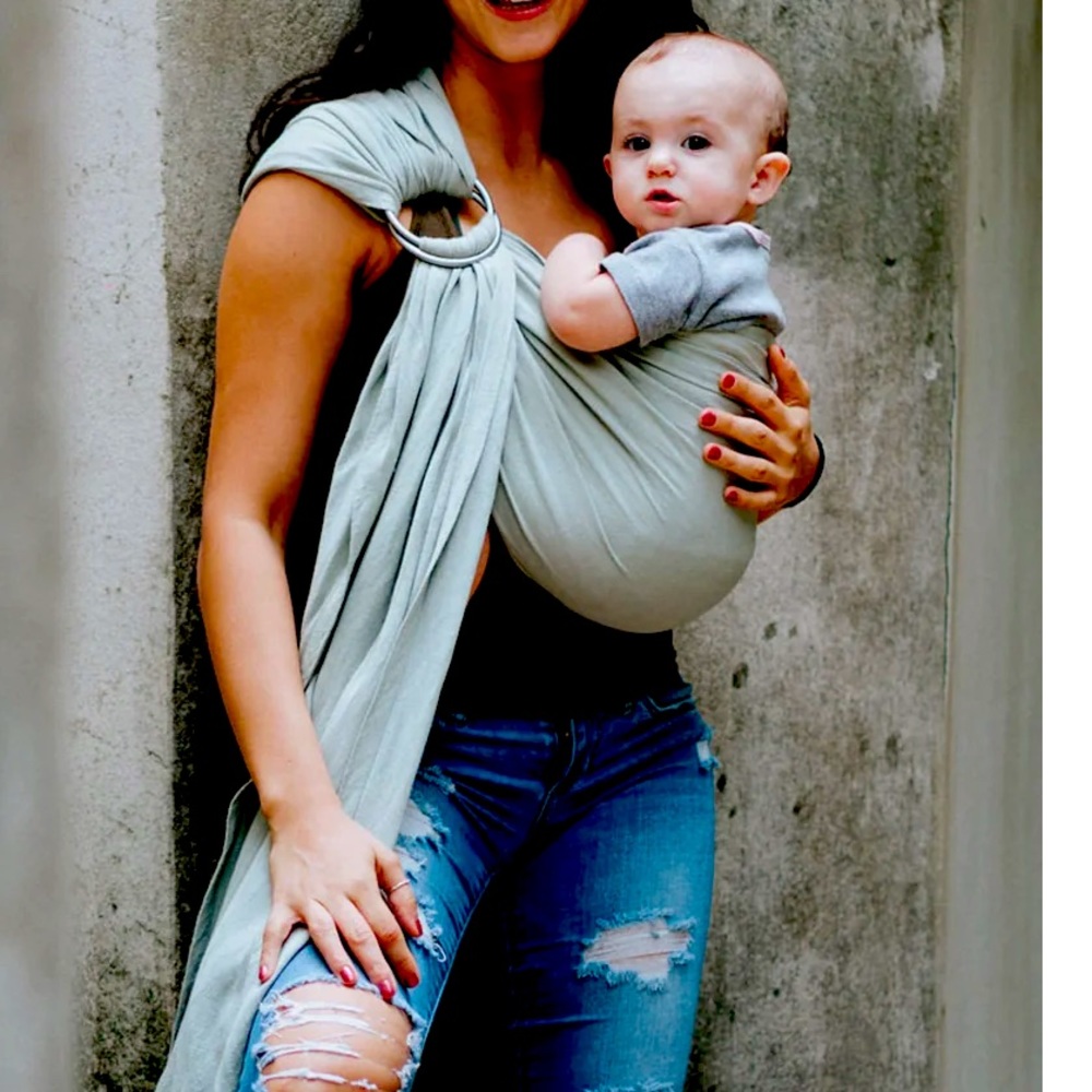 New never used Nalakai sling in sage green